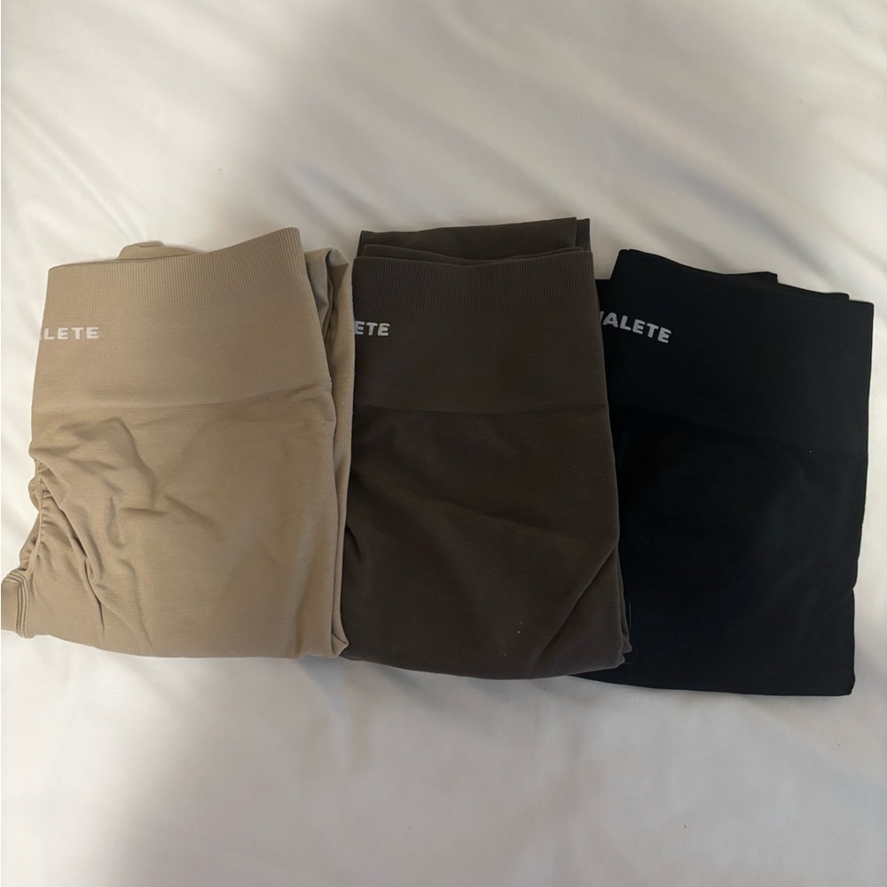 6 pairs of leggings sz Large